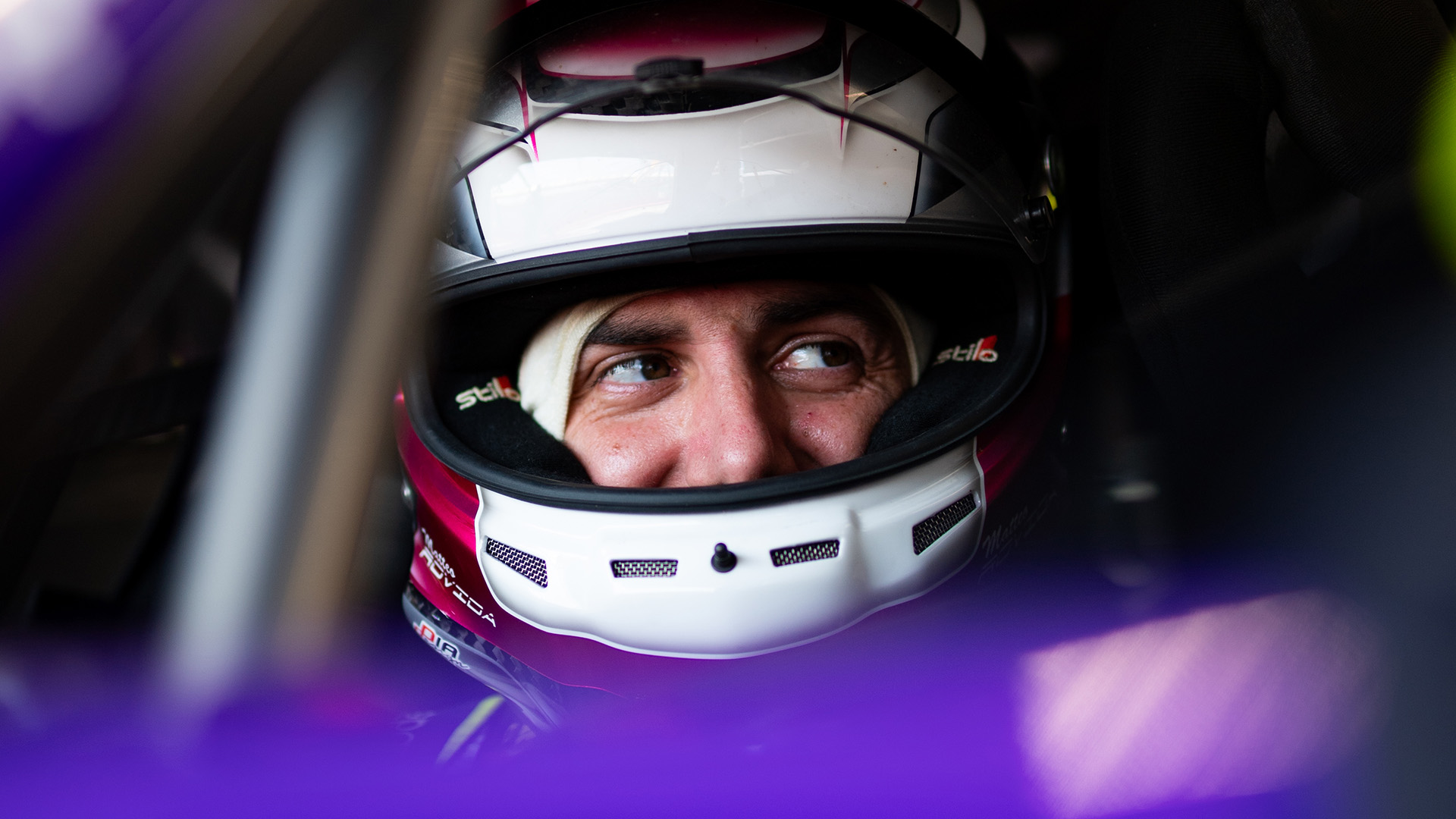 Matteo Rovida in pista a Imola con BeDriver Academy durante il suo ritorno alle competizioni nel Porsche Sprint Challenge Suisse.